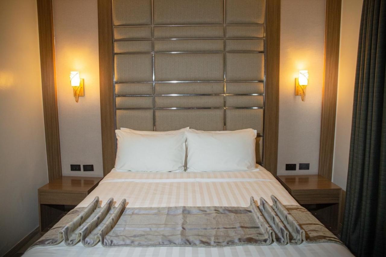 El Vistra Hotel Анхелес Экстерьер фото